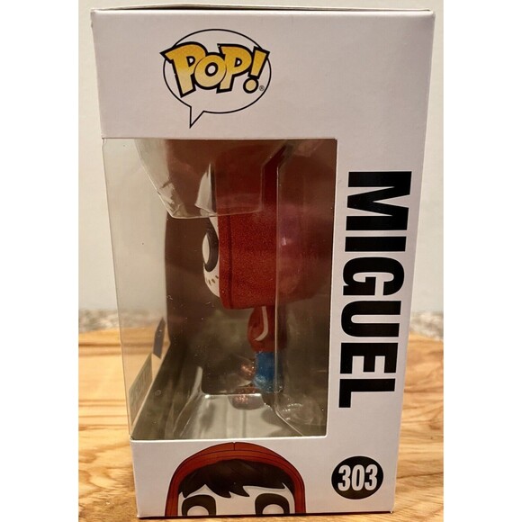 Funko Pop! Disney CoCo Miguel #303 Vinyl Figure, Hot Topic exclusive Diamond - Picture 6 of 9